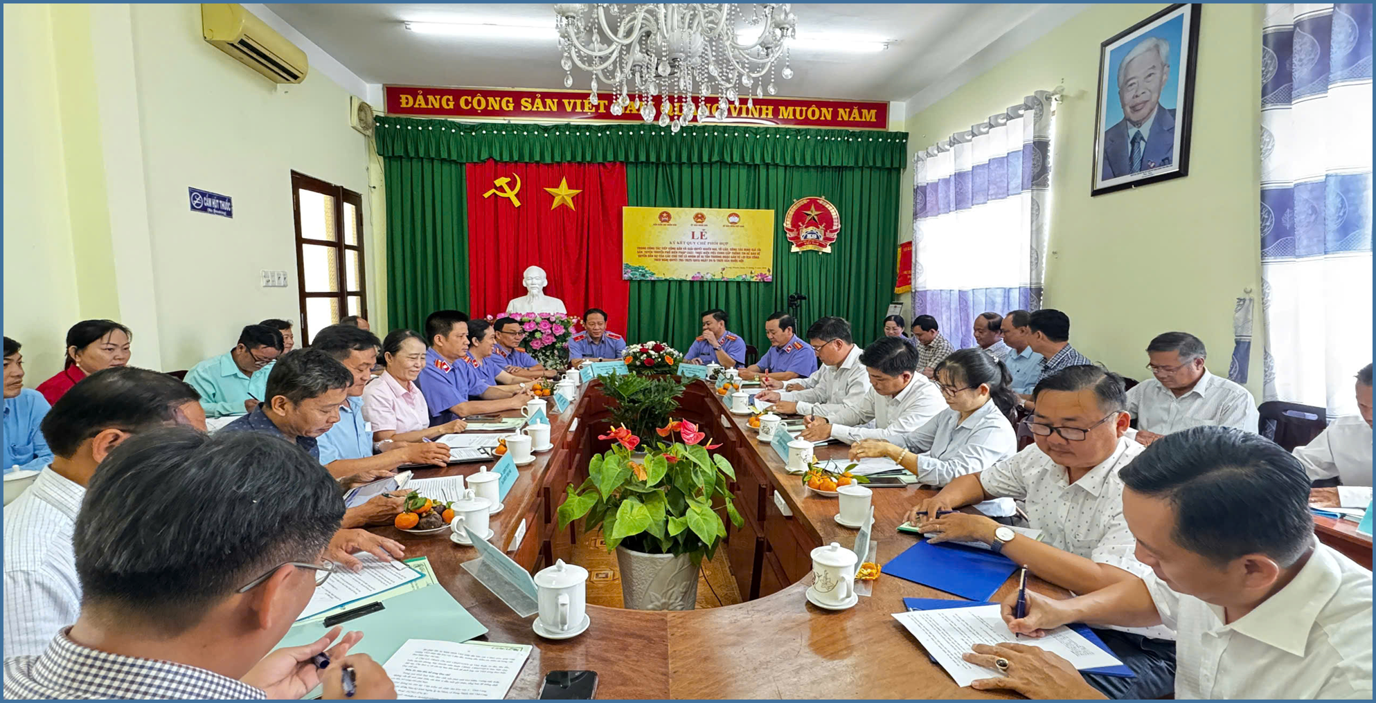 VKSND khu vực 4 – Vĩnh Long: Ký kết Quy chế phối hợp với UBND và UBMTTQ 12 xã trên địa bàn
